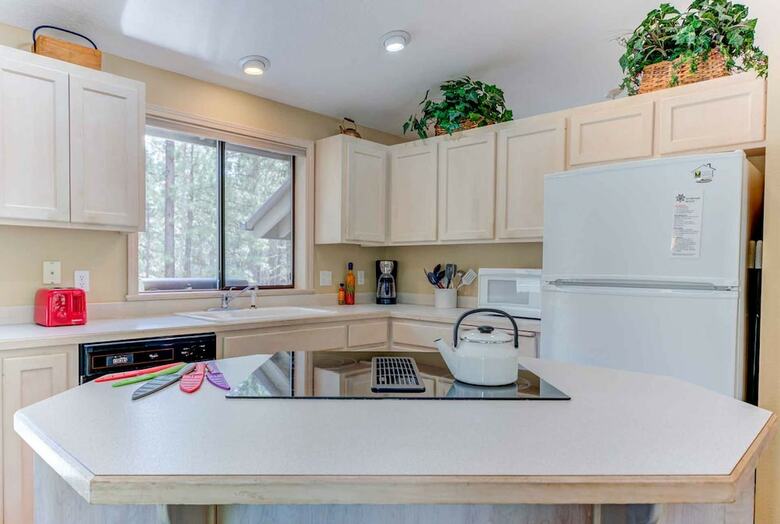 Diamond Peak Lane By Village Properties At Sunriver