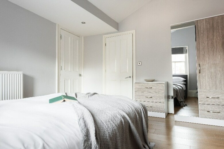 The Riverside Escape - 3bdr In 3 Central Apartments