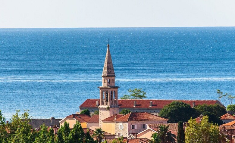 Harasho Four Bed Apartment, Budva City Center