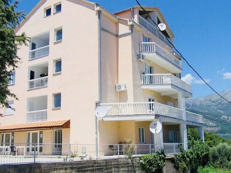 Breathtaking View Apartment Budva