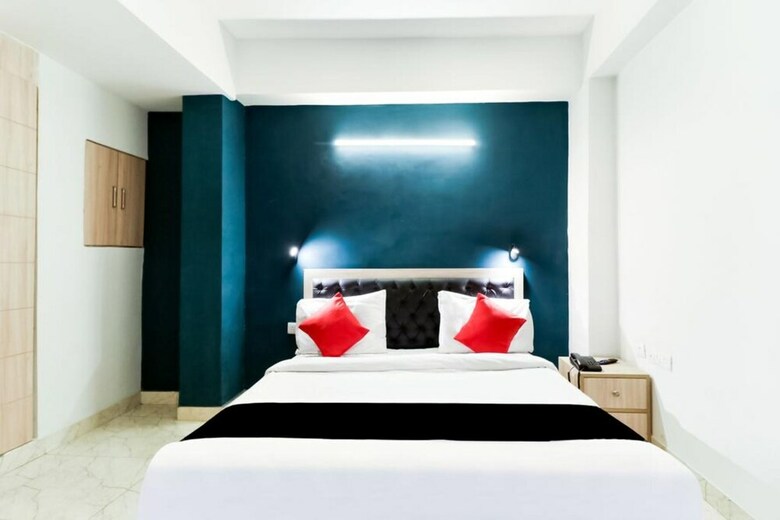 Adb Rooms Hotel Nazeer
