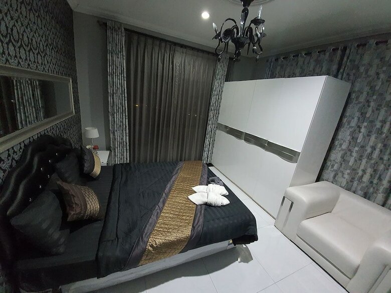 Hotel Royal Suites
