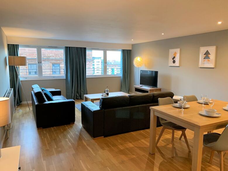 Tolbooth Apartments