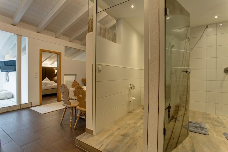 Hotel Am Dorfplatz Suites - Adults Only