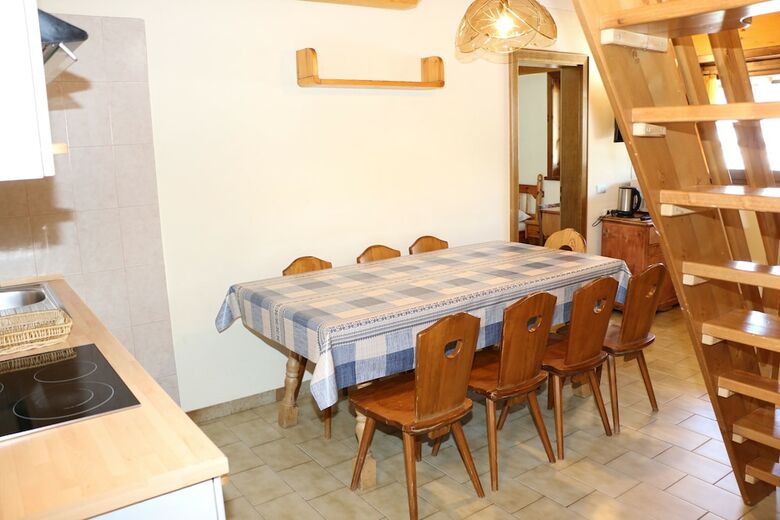 Roulette Apartments