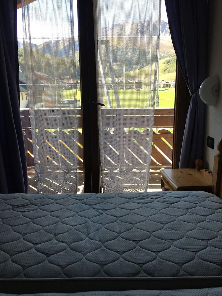 Roulette Apartments