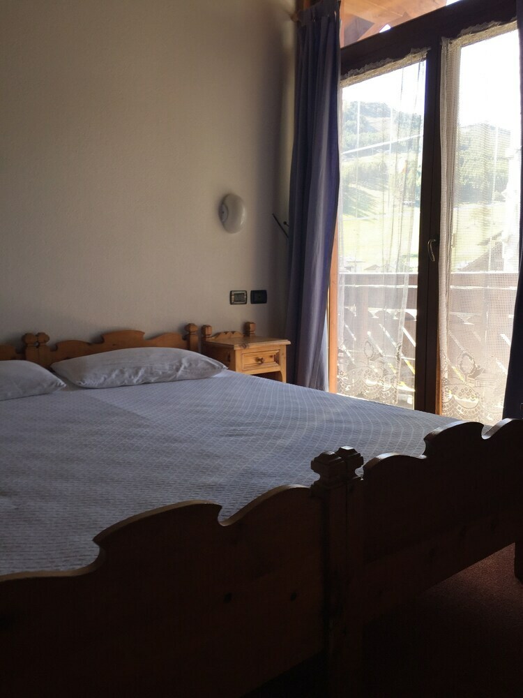 Roulette Apartments