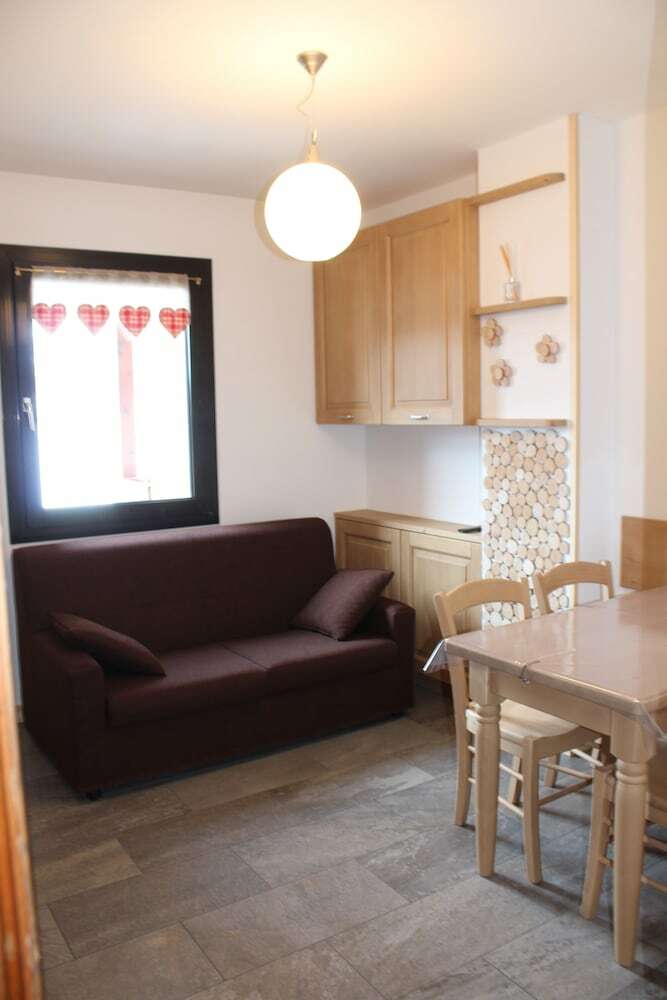 Roulette Apartments