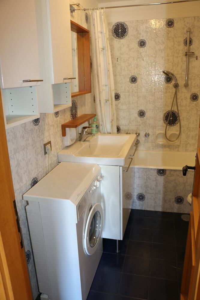 Roulette Apartments