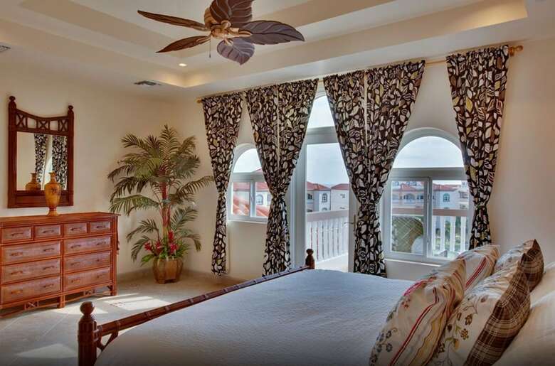Grand Caribe Belize