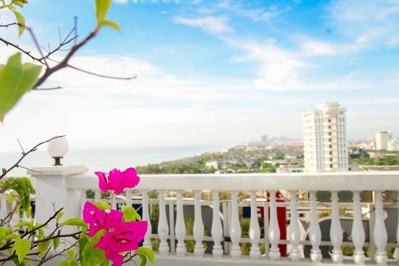 Starlet Hotel