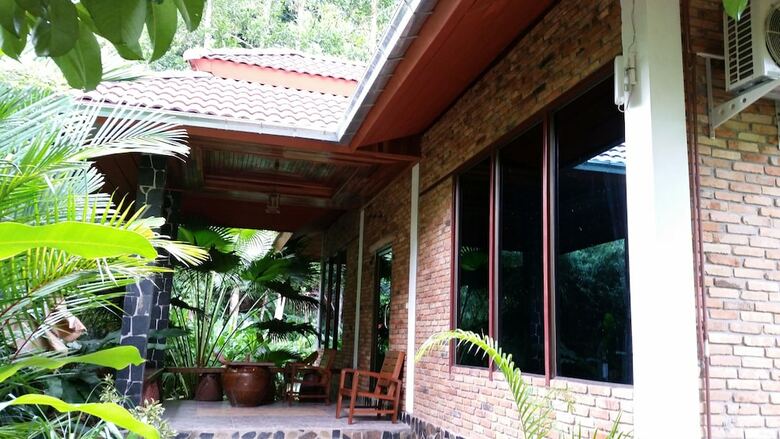 Apartamento Hotel Khao Sok & Spa