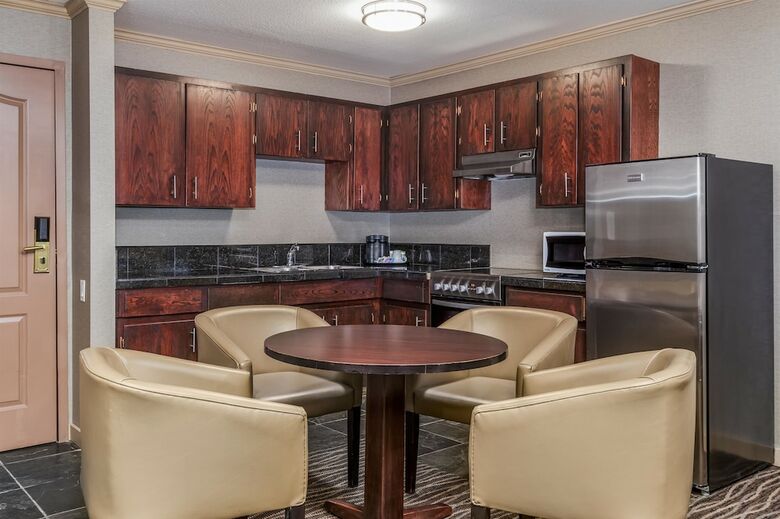 Prestige Radium Hot Springs Resort, Best Western Premier Collection
