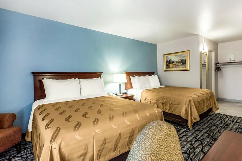 Hotel Quality Inn At The Park