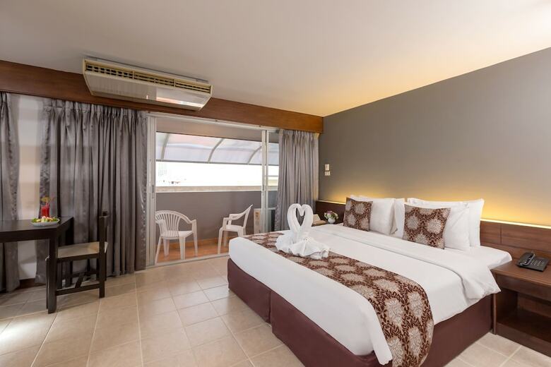 Hotel The Holiday Resort Pattaya