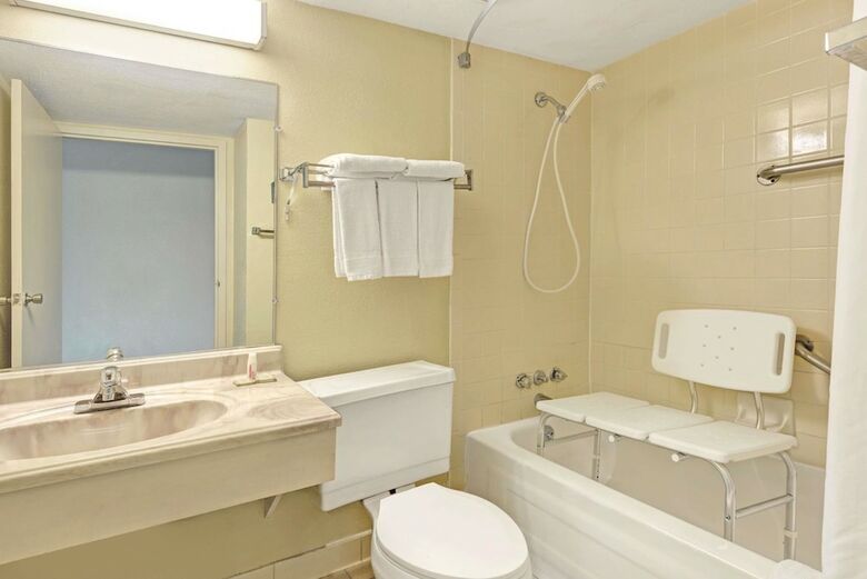 Hotel Super 8 By Wyndham Indianapolis South