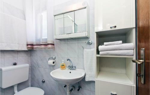 Apartment Hrboki II