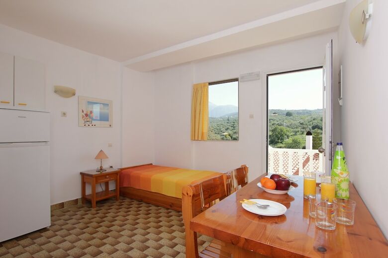Apollon Apartments