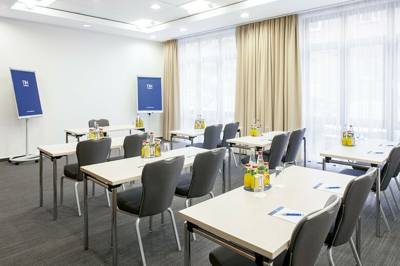 Hotel NH Hamburg Altona
