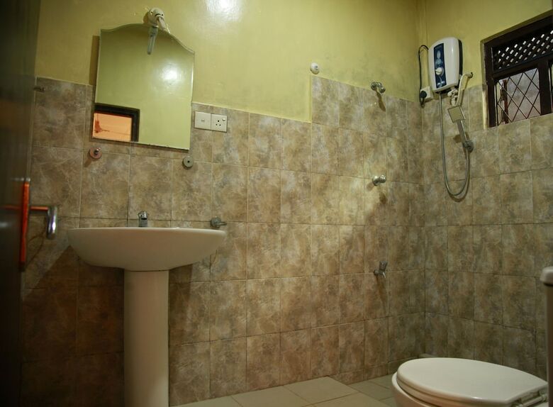 Hotel Cottage Tourist Rest
