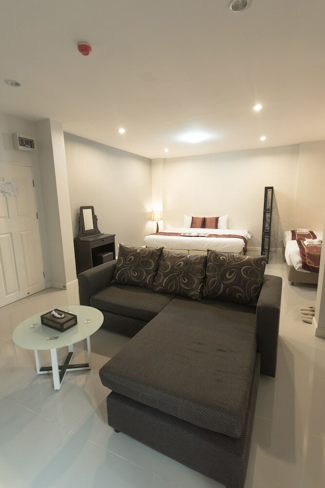 Chiang Mai Waroros Boutique Hotel