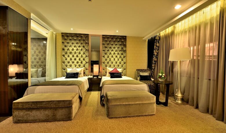 Hotel Amaroossa Grande Bekasi