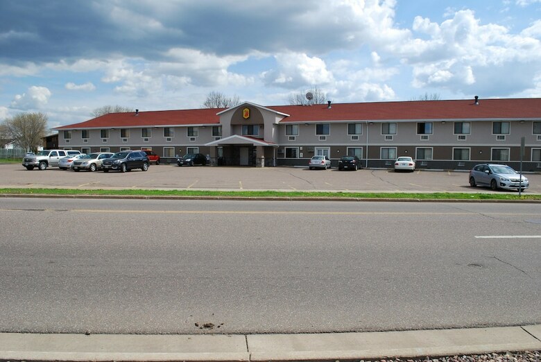 Motel Super 8 By Wyndham Eau Claire Wi