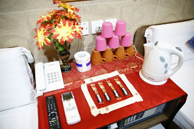 Sandhu Hotel