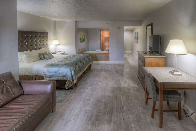 Hotel Accommodation By Willow Brook Lodge