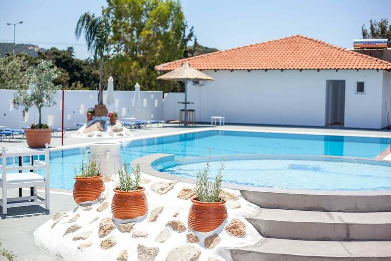 Hotel Tinas Plus - Ex Tinas Studios