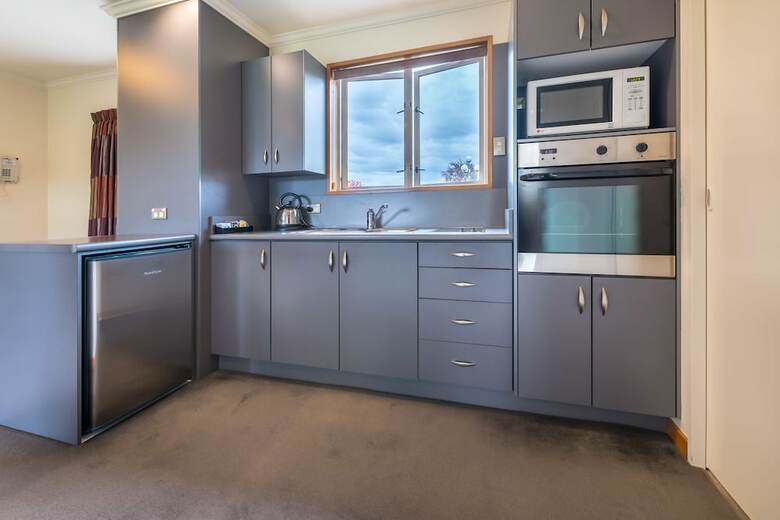 Lakeside Motel And Apartments - Te Anau