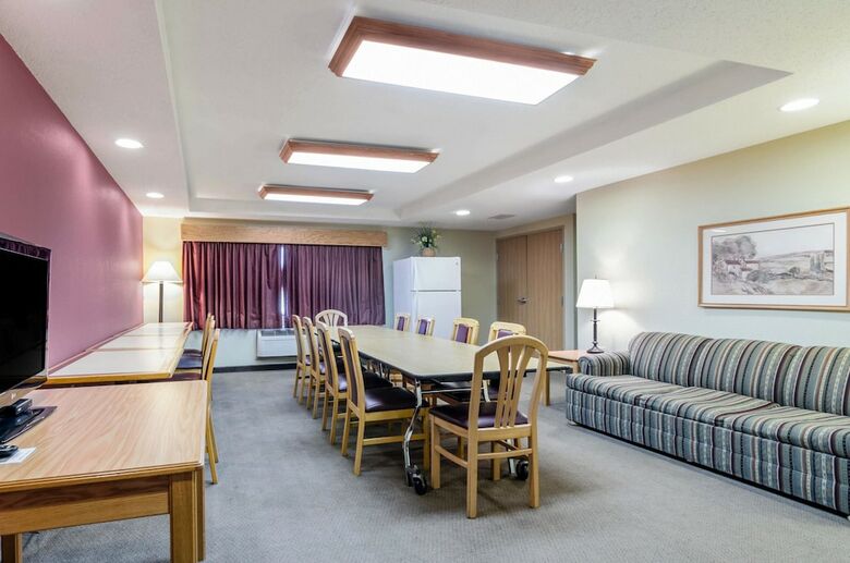 Hotel Rodeway Inn