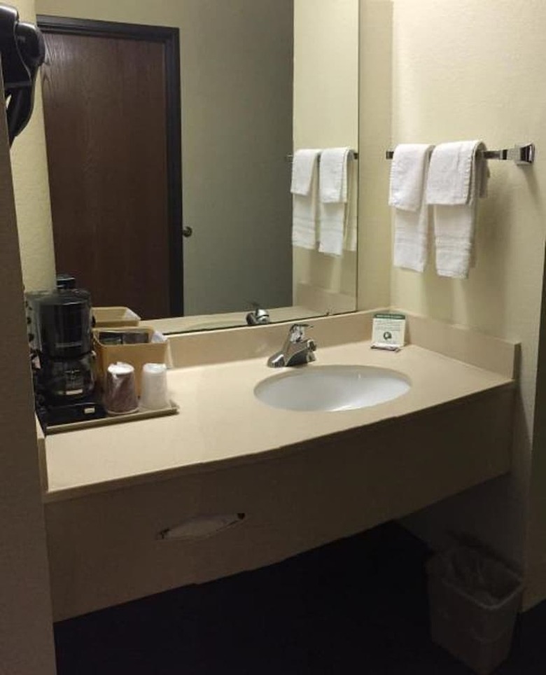 Hotel Star City Inn & Suites