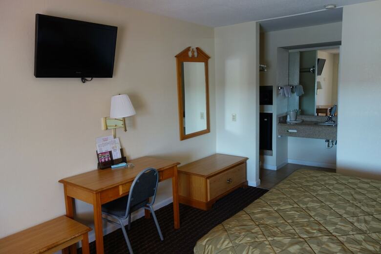 Motel Vip Inn And Suites