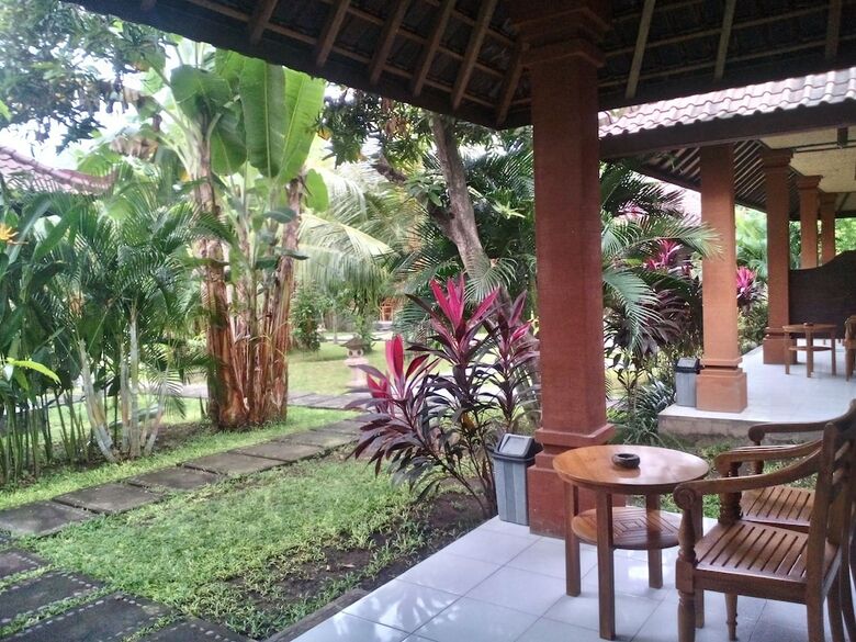Hotel Suka Sari Cottages