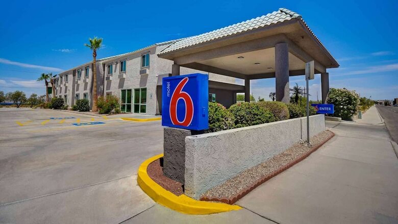 Motel 6 Lake Havasu, Az - Lakeside