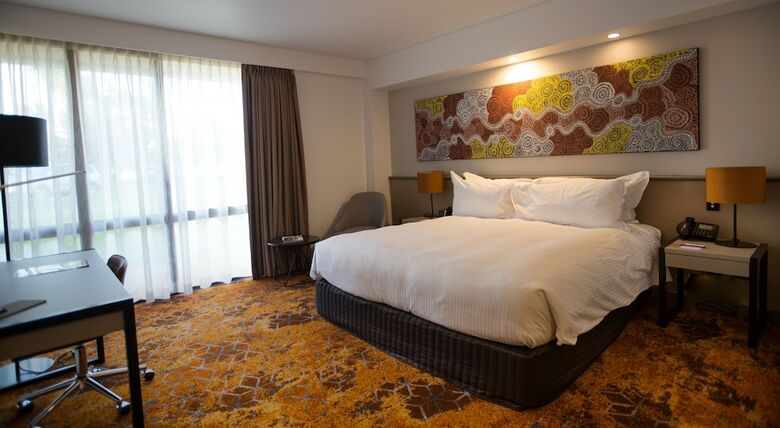 Hotel Crowne Plaza Alice Springs Lasseters