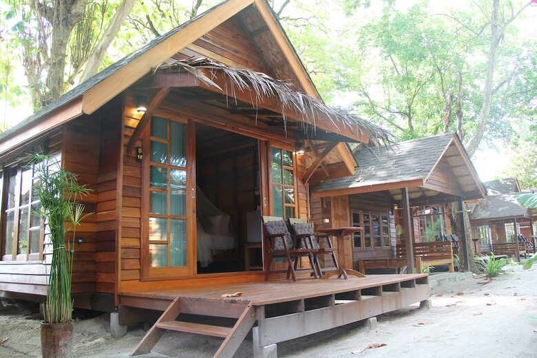 Hotel Lipe Beach Resort