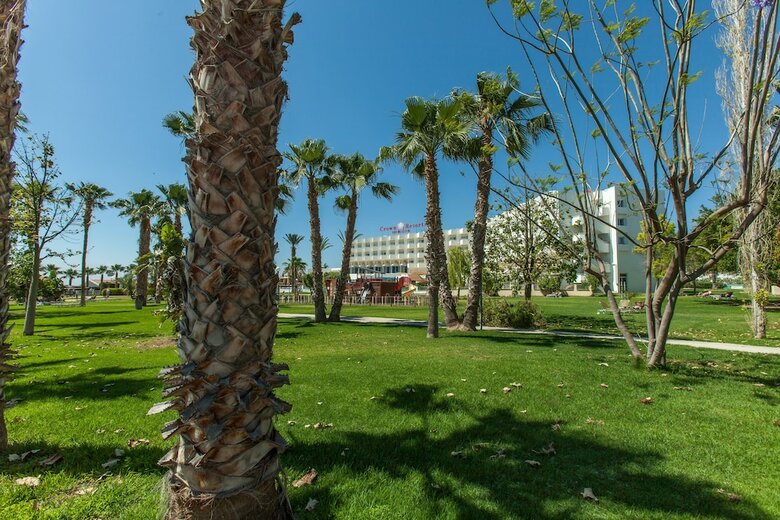 Crown Resorts Horizon Hotel