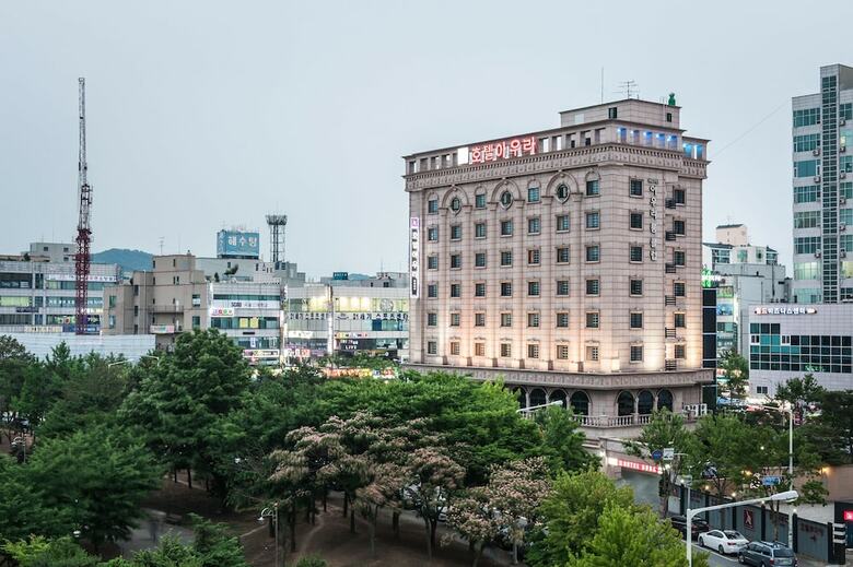 Hotel Aura