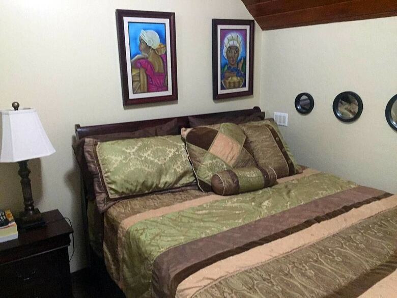 Apartamentos Brownstone Marlin Drive