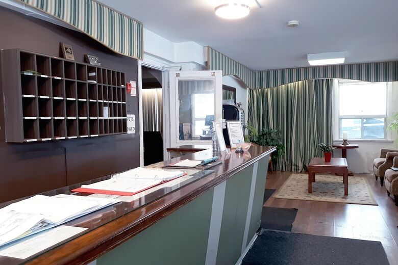 Motel Hotel Richmond Hill On North