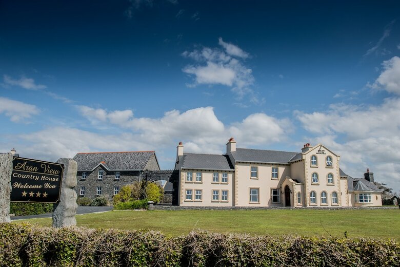 Bed & Breakfast Aran View Country House