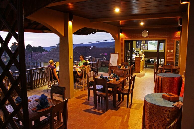 Hotel Guru Ratna Homestay