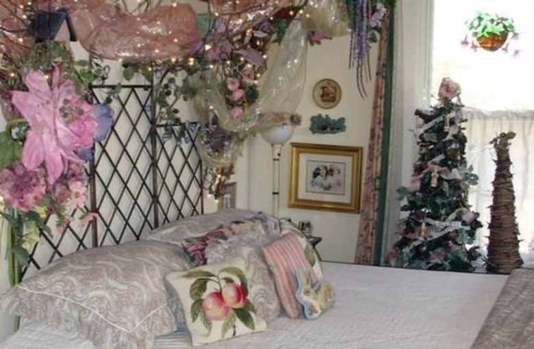 The Blue Belle Inn Bed And Breakfast