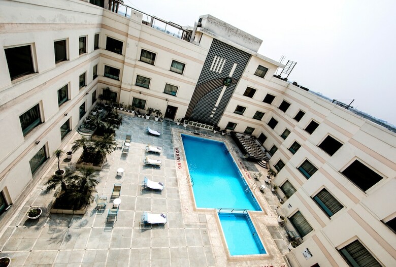 Hotel Regenta Central Klassik