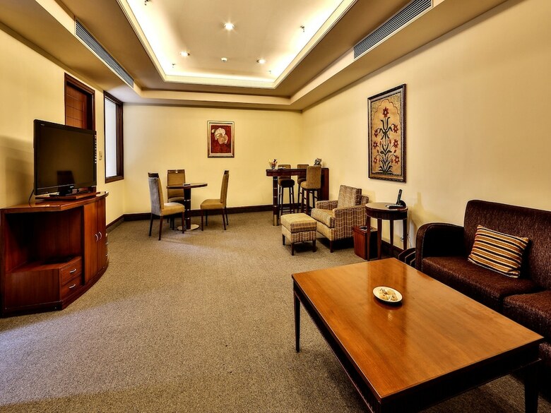 Hotel Regenta Central Klassik