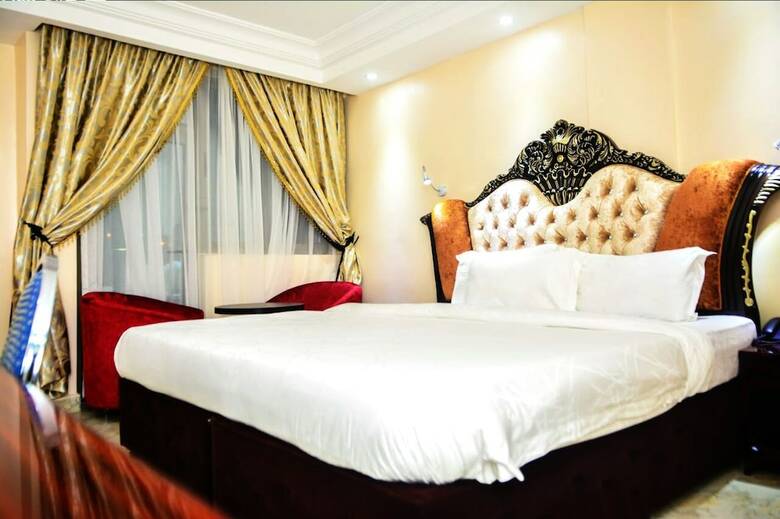 Starview Palace Hotel