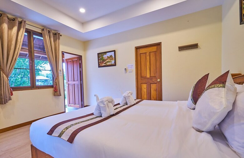 Hotel Hueankhamhom Resort