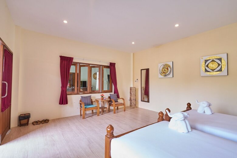 Hotel Hueankhamhom Resort